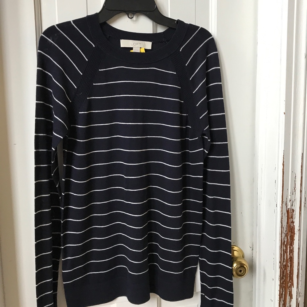 Loft Sweater - Picture 7 of 8